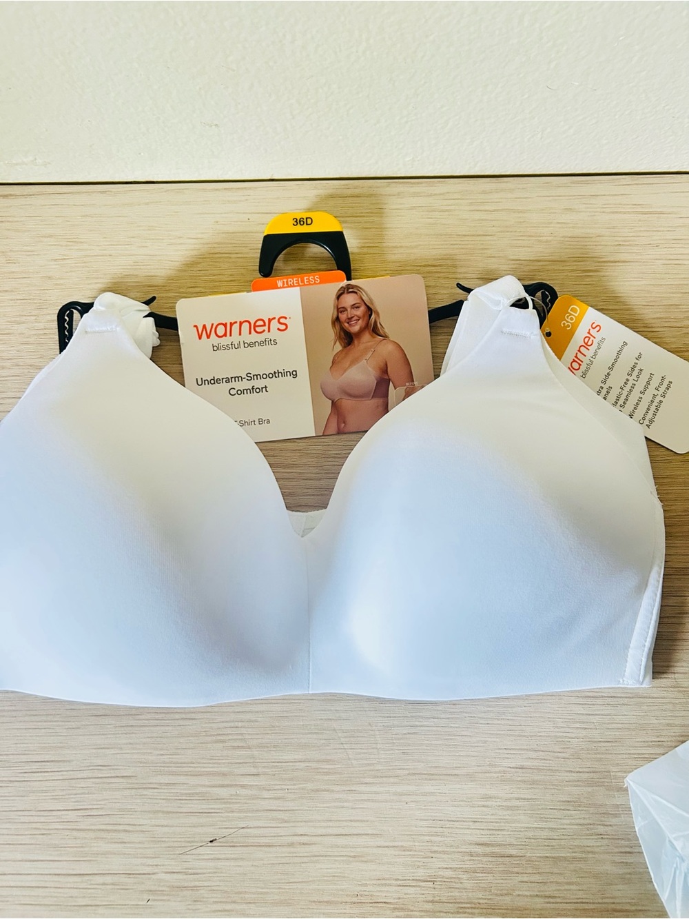 Warner's White Underarm-Smoothing Wireless T-Shirt Bra